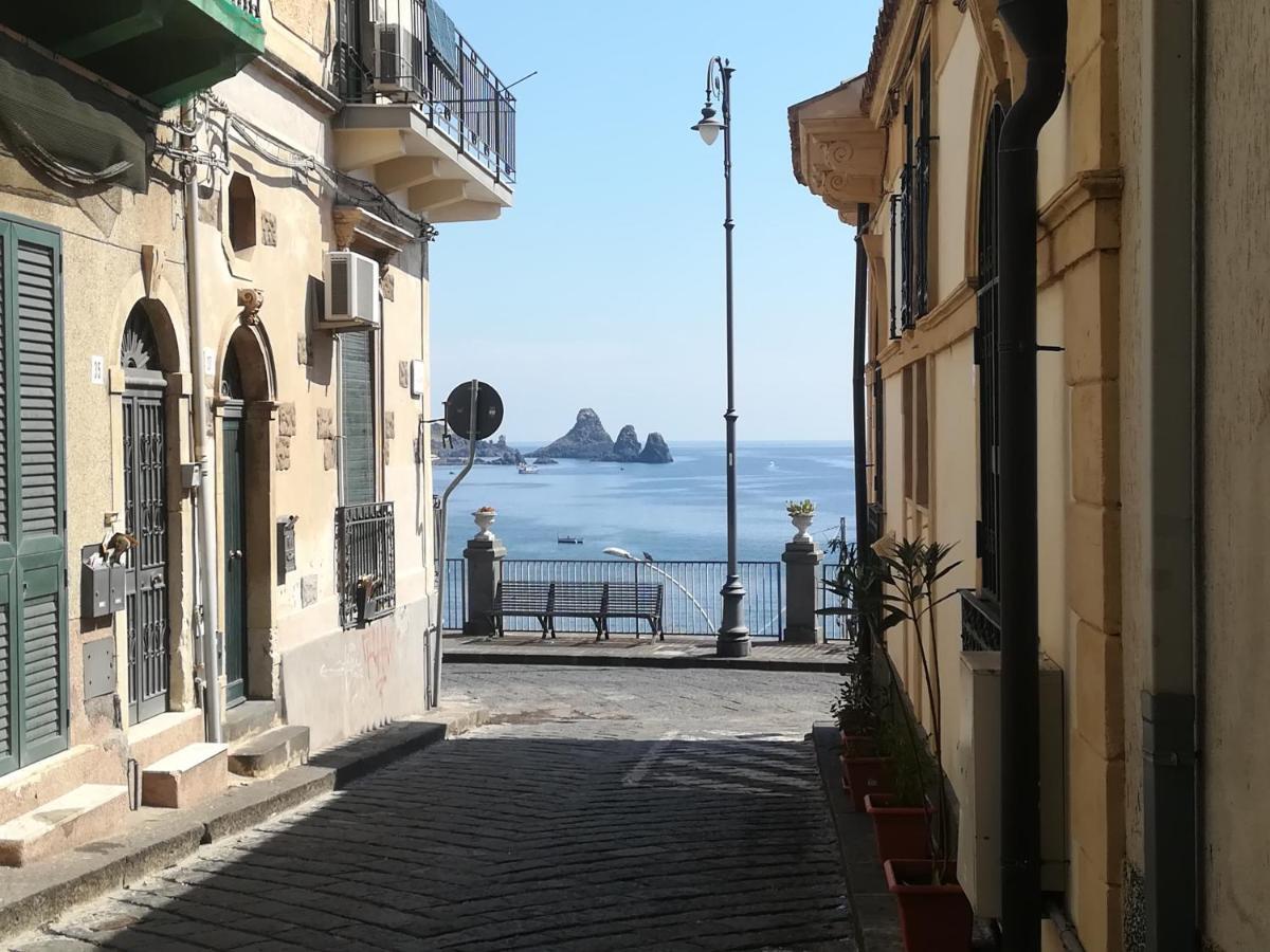 La Terrazza Dei Normanni Lejlighed Aci Castello Eksteriør billede